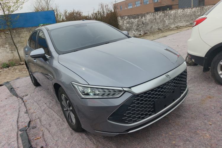 Used BYD Qin PLUS 2024 HONOR Edition DM-i 55KM Leading Model Front Right 45 Deg