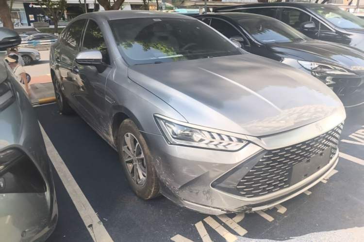 Used BYD Qin PLUS 2024 HONOR Edition DM-i 55KM Leading Model Front Right 45 Deg