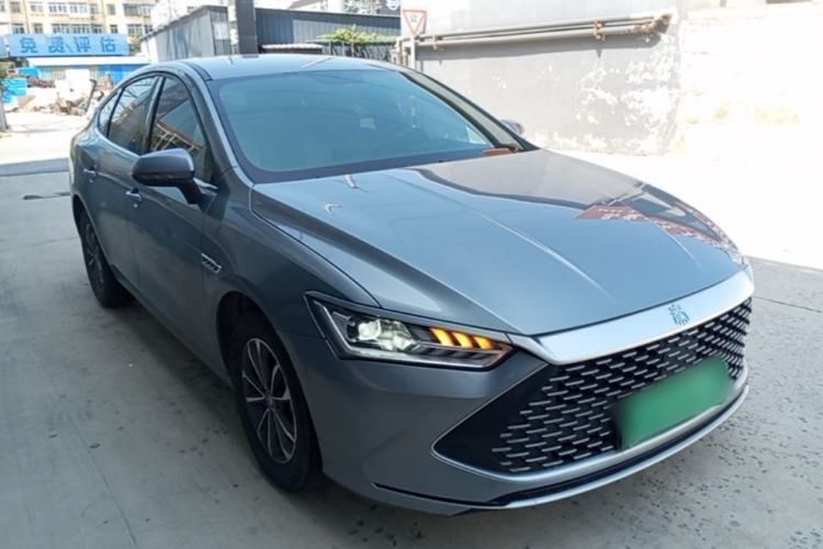 Used BYD Qin PLUS 2024 HONOR Edition DM-i 55KM Leading Model Front Right 45 Deg