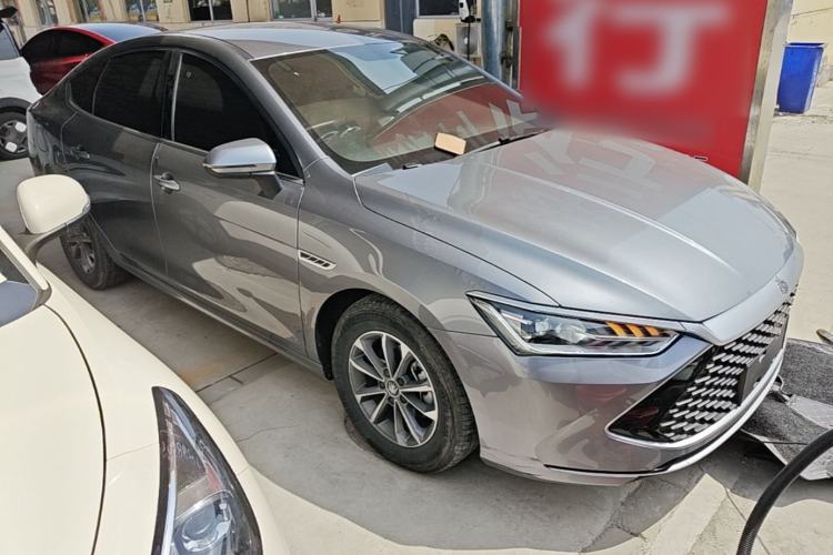 Used BYD Qin PLUS 2024 HONOR Edition DM-i 55KM Leading Model Front Right 45 Deg