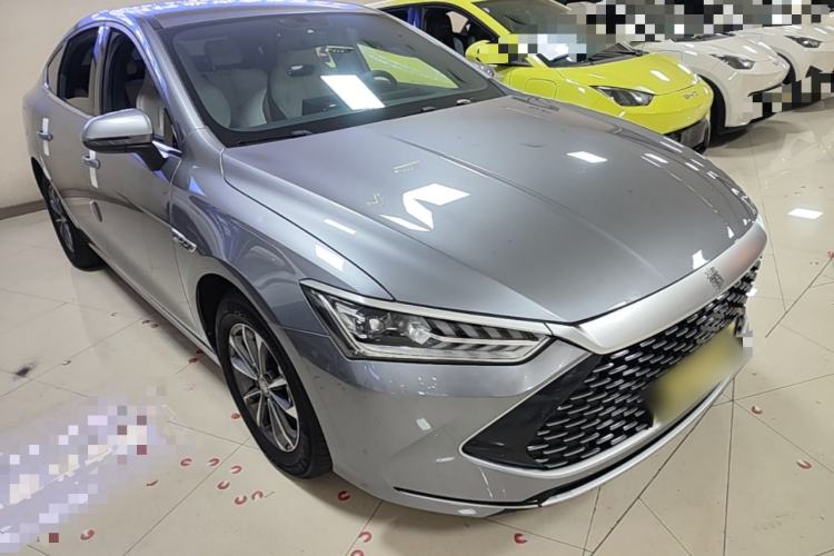 Used BYD Qin PLUS 2024 HONOR Edition DM-i 55KM Leading Model Front Right 45 Deg