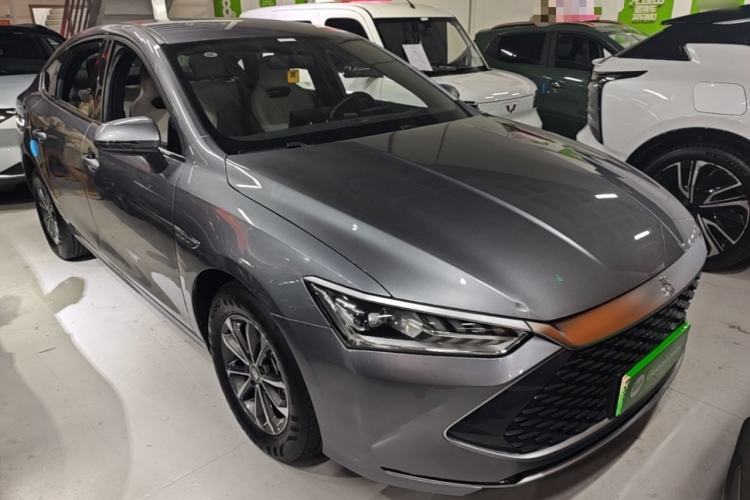 Used BYD Qin PLUS 2024 HONOR Edition DM-i 55KM Leading Model Front Right 45 Deg