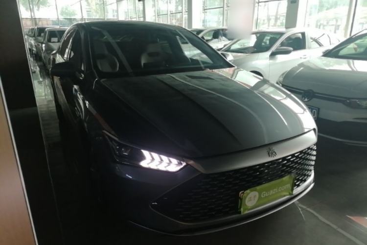 Used BYD Qin PLUS 2024 HONOR Edition DM-i 55KM Leading Model Front Right 45 Deg