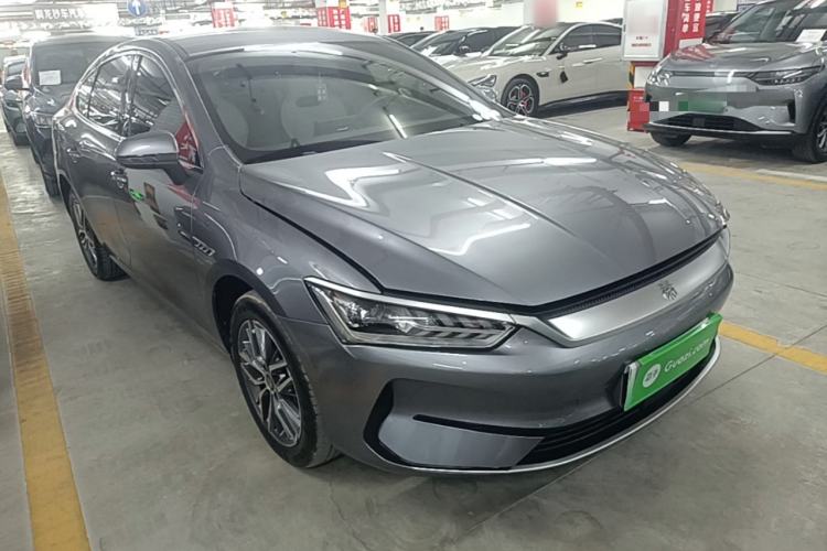 Used BYD Qin PLUS 2024 Honor Edition EV 420KM Leading Model Front Right 45 Deg