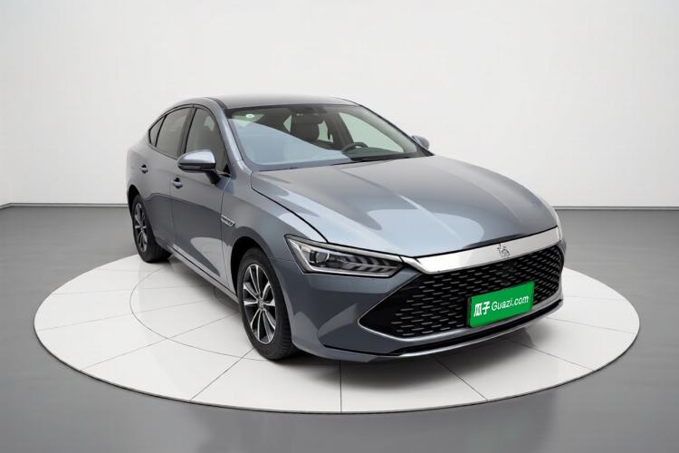 Used BYD Qin PLUS 2024 HONOR Edition DM-i 55KM Leading Model Front Right 45 Deg