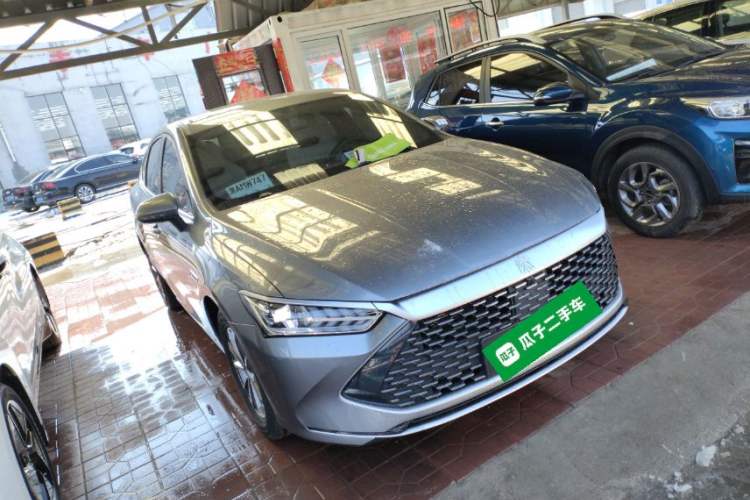 Used BYD Qin PLUS 2024 HONOR Edition DM-i 55KM Leading Model Front Right 45 Deg