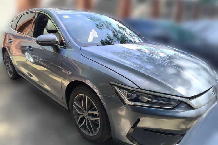 Used BYD Qin PLUS 2024 Honor Edition EV 510KM Beyond Model Front Right 45 Deg