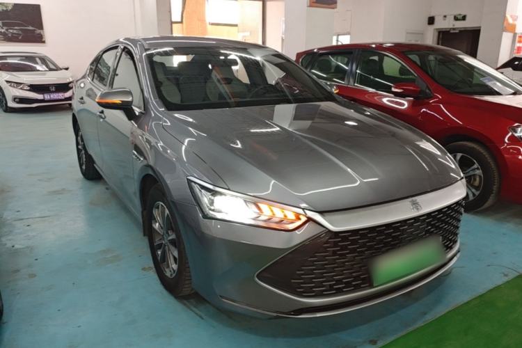 Used BYD Qin PLUS 2024 HONOR Edition DM-i 55KM Leading Model Front Right 45 Deg