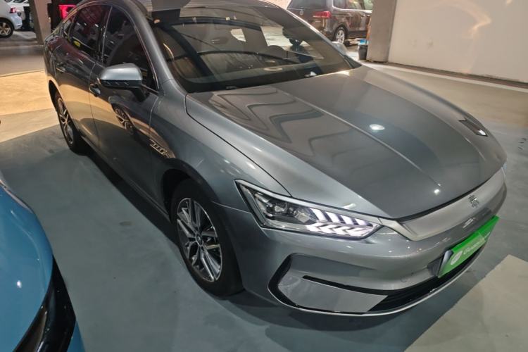Used BYD Qin PLUS 2024 Honor Edition EV 420KM Leading Model Front Right 45 Deg