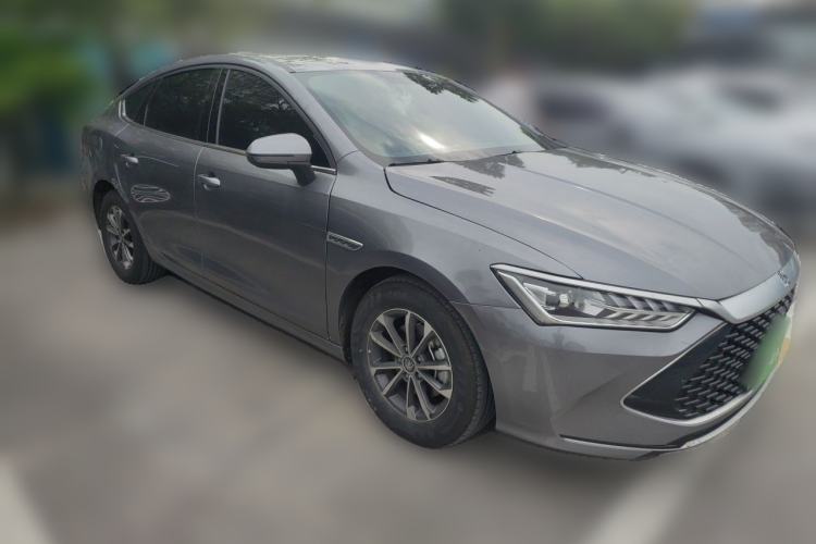 Used BYD Qin PLUS 2024 HONOR Edition DM-i 55KM Leading Model Front Right 45 Deg