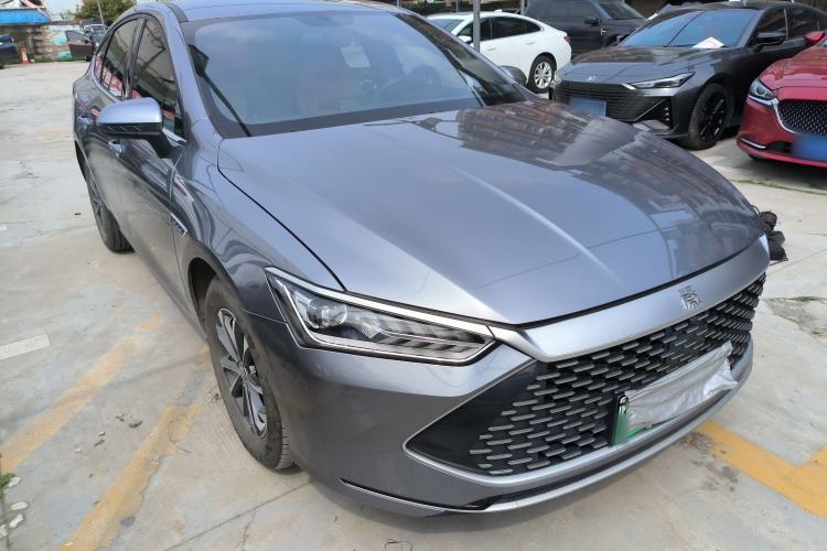 Used BYD Qin PLUS 2024 HONOR Edition DM-i 55KM Leading Model Front Right 45 Deg