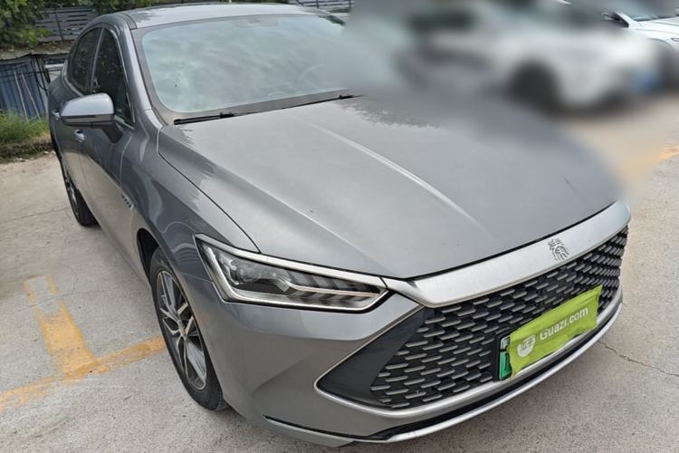 Used BYD Qin PLUS 2024 HONOR Edition DM-i 120KM Leading Model Front Right 45 Deg