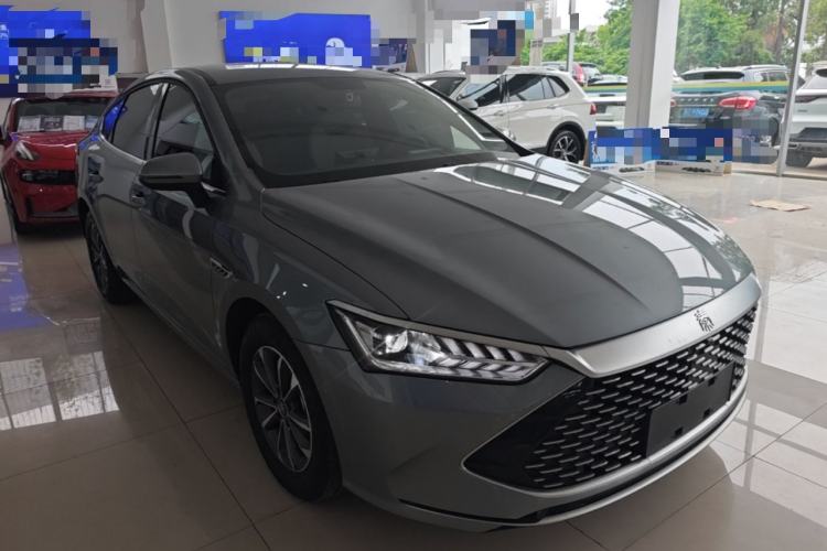 Used BYD Qin PLUS 2024 HONOR Edition DM-i 55KM Leading Model Front Right 45 Deg