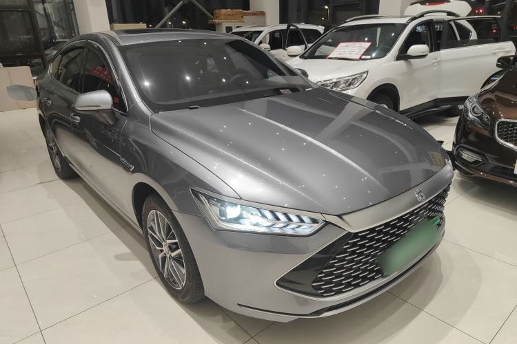 Used BYD Qin PLUS 2024 HONOR Edition DM-i 120KM Leading Model Front Right 45 Deg