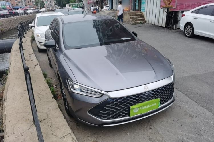 Used BYD Qin PLUS 2024 HONOR Edition DM-i 55KM Leading Model Front Right 45 Deg