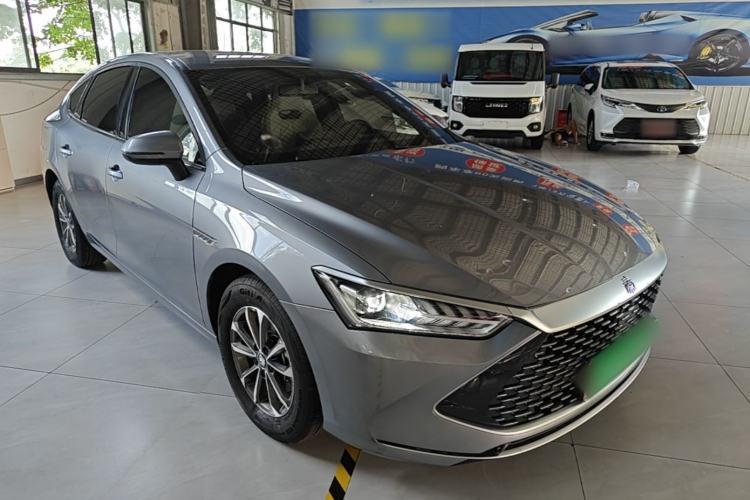 Used BYD Qin PLUS 2024 HONOR Edition DM-i 55KM Leading Model Front Right 45 Deg
