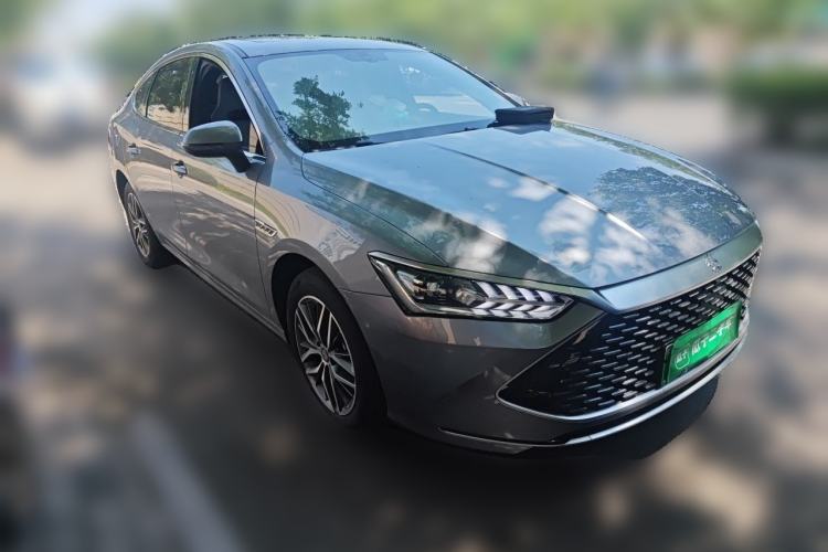 Used BYD Qin PLUS 2024 HONOR Edition DM-i 120KM Leading Model Front Right 45 Deg