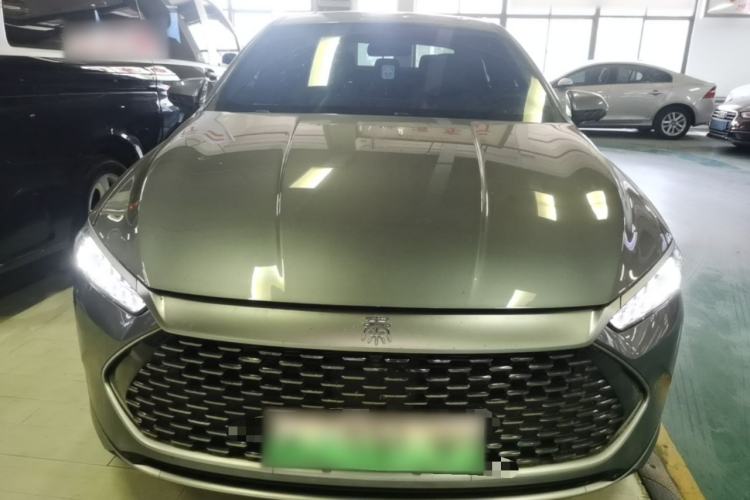 Used BYD Qin PLUS 2024 HONOR Edition DM-i 55KM Beyond Model Front
