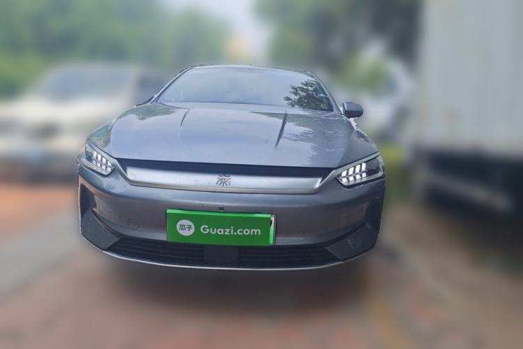 Used BYD Qin PLUS 2024 Honor Edition EV 420KM Beyond Model Front