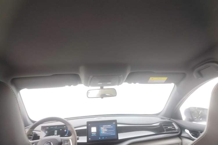 Used BYD Qin PLUS 2024 HONOR Edition DM-i 55KM Leading Model Headliner