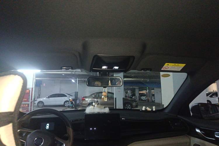 Used BYD Qin PLUS 2024 HONOR Edition DM-i 55KM Leading Model Headliner