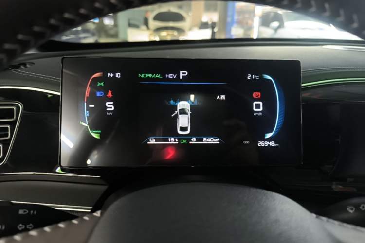 Used BYD Qin PLUS 2024 HONOR Edition DM-i 120KM Leading Model Instrument Cluster