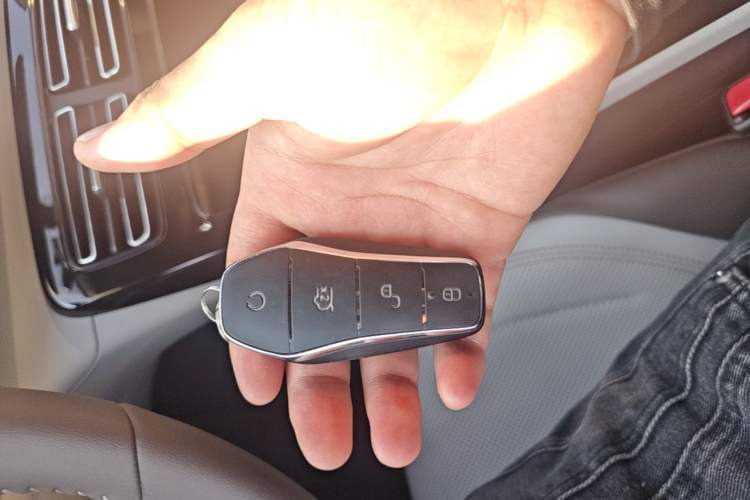Used BYD Qin PLUS 2024 HONOR Edition DM-i 55KM Leading Model Interior 1