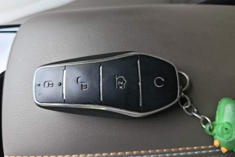 Used BYD Qin PLUS 2024 HONOR Edition DM-i 55KM Leading Model Interior 1