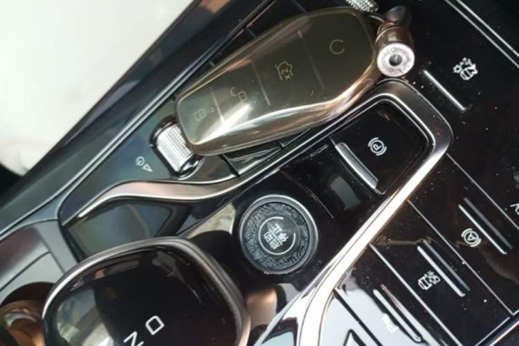 Used BYD Qin PLUS 2024 HONOR Edition DM-i 55KM Leading Model Interior 1