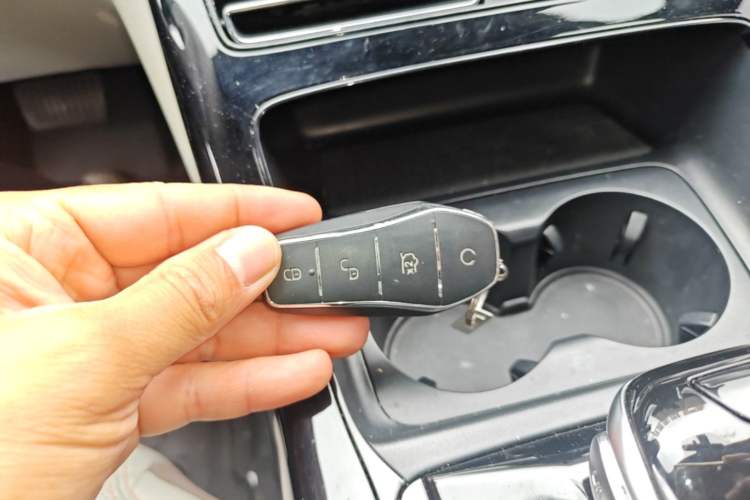 Used BYD Qin PLUS 2024 HONOR Edition DM-i 55KM Leading Model Interior 1