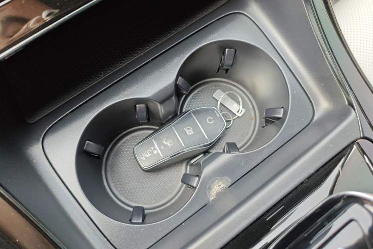 Used BYD Qin PLUS 2024 HONOR Edition DM-i 55KM Leading Model Interior 1