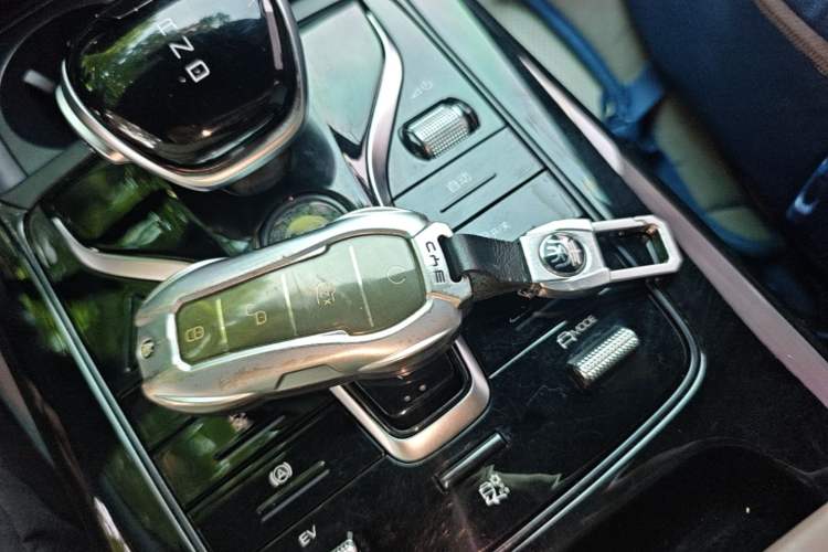 Used BYD Qin PLUS 2024 HONOR Edition DM-i 55KM Leading Model Interior 1