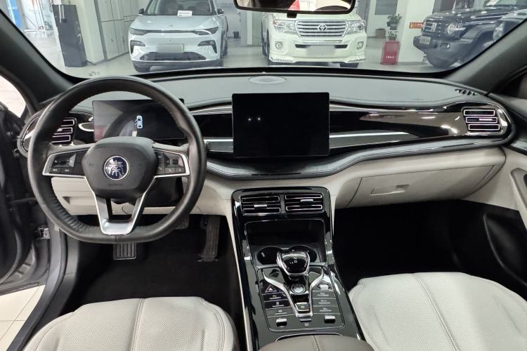 Used BYD Qin PLUS 2024 HONOR Edition DM-i 55KM Leading Model Interior 1