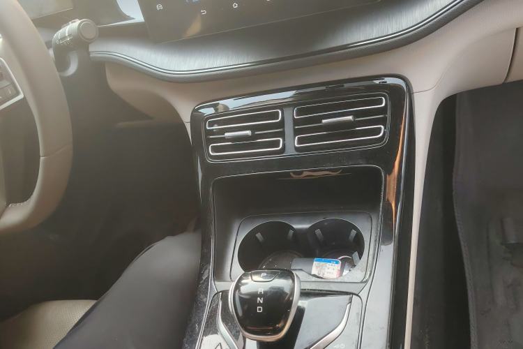 Used BYD Qin PLUS 2024 HONOR Edition DM-i 55KM Leading Model Interior 1