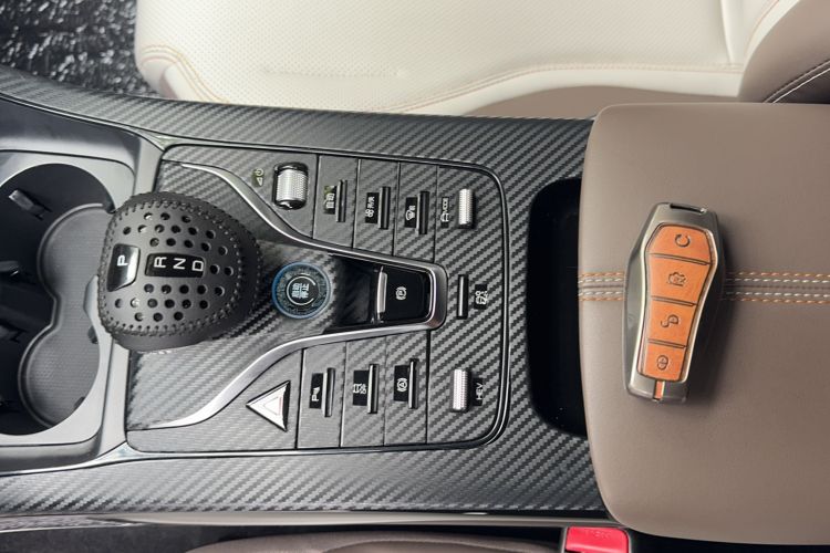 Used BYD Qin PLUS 2024 HONOR Edition DM-i 55KM Leading Model Interior 1