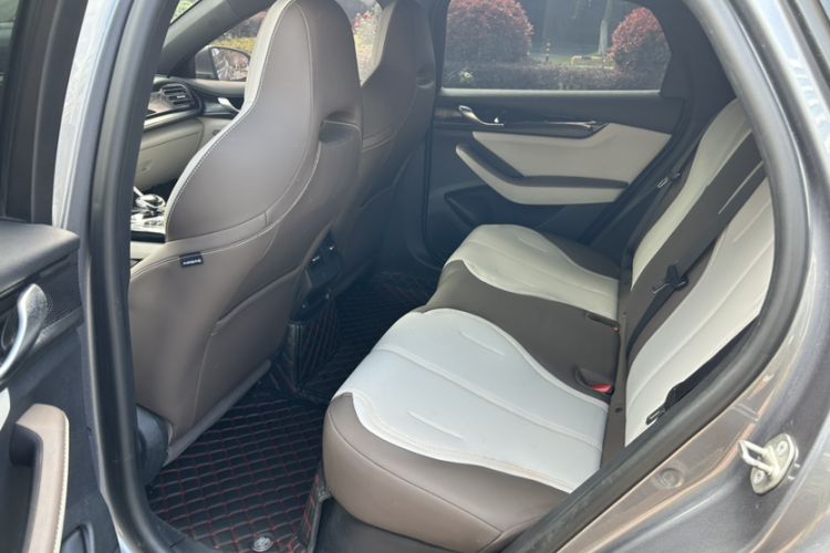 Used BYD Qin PLUS 2024 HONOR Edition DM-i 55KM Leading Model Interior 1