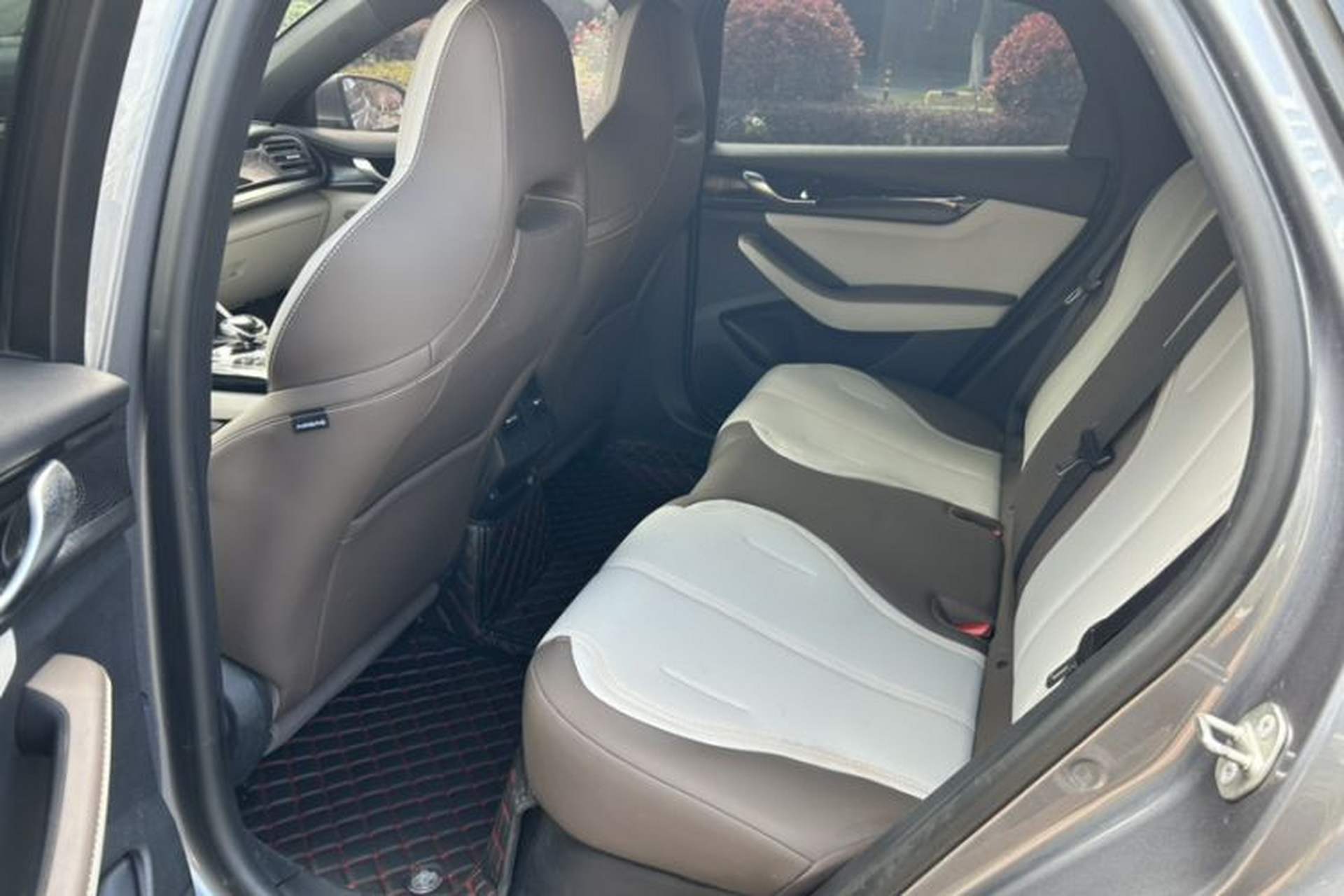 Used BYD Qin PLUS 2024 HONOR Edition DM-i 55KM Leading Model Interior 1