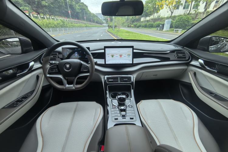 Used BYD Qin PLUS 2024 Honor Edition EV 510KM Leading Model Interior 3