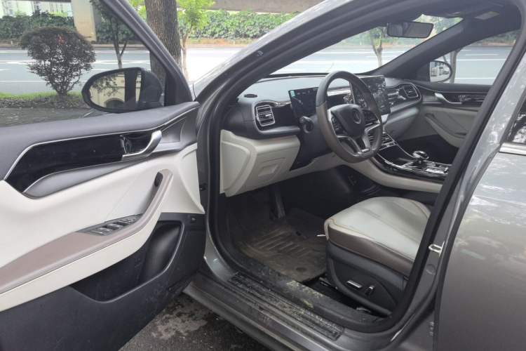 Used BYD Qin PLUS 2024 Honor Edition EV 510KM Excellence Model Interior 3