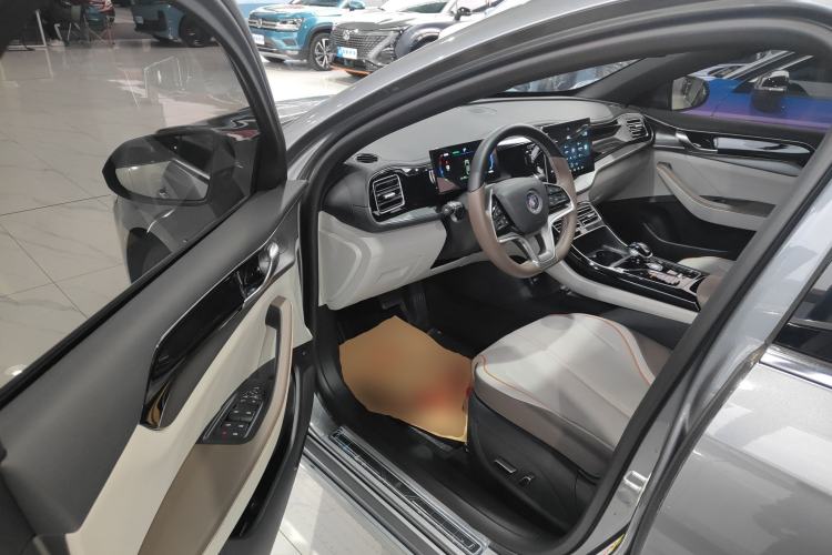 Used BYD Qin PLUS 2024 Honor Edition EV 510KM Beyond Model Interior 3