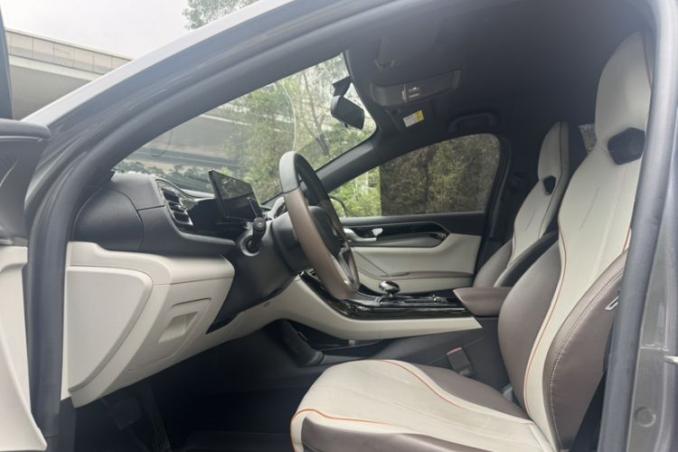 Used BYD Qin PLUS 2024 Honor Edition EV 510KM Leading Model Interior 4