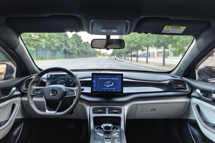 Used BYD Qin PLUS 2024 HONOR Edition DM-i 55KM Leading Model Interior 4