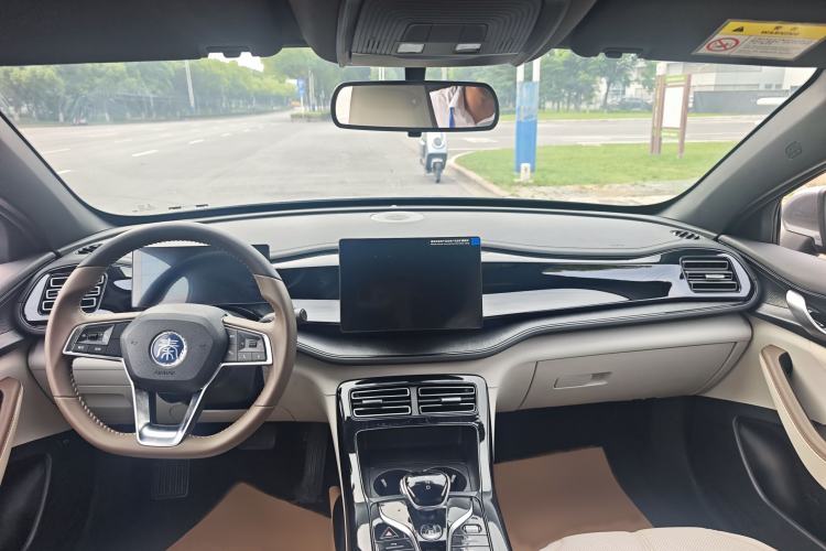 Used BYD Qin PLUS 2024 HONOR Edition DM-i 55KM Leading Model Interior 4