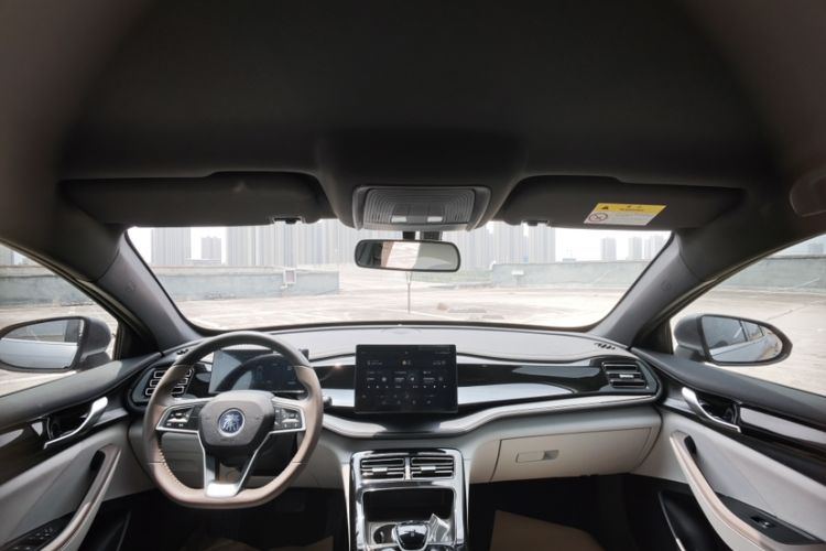 Used BYD Qin PLUS 2024 HONOR Edition DM-i 55KM Leading Model Interior 4