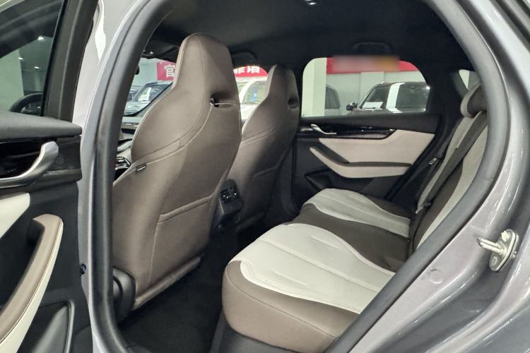 Used BYD Qin PLUS 2024 HONOR Edition DM-i 55KM Leading Model Interior 5
