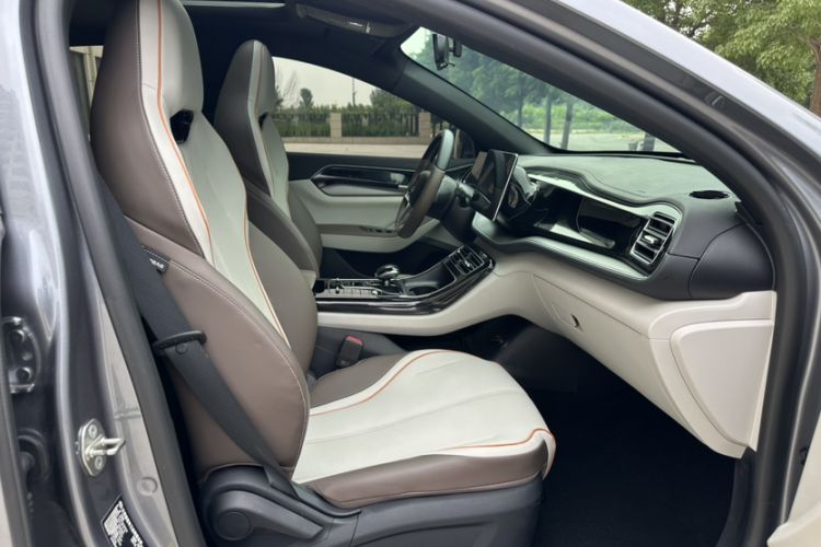 Used BYD Qin PLUS 2024 Honor Edition EV 420KM Beyond Model Interior 5