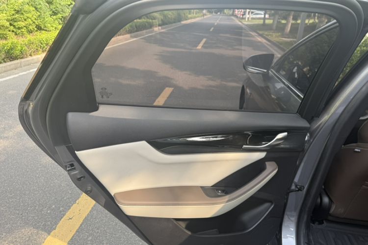 Used BYD Qin PLUS 2024 HONOR Edition DM-i 55KM Leading Model Interior 5