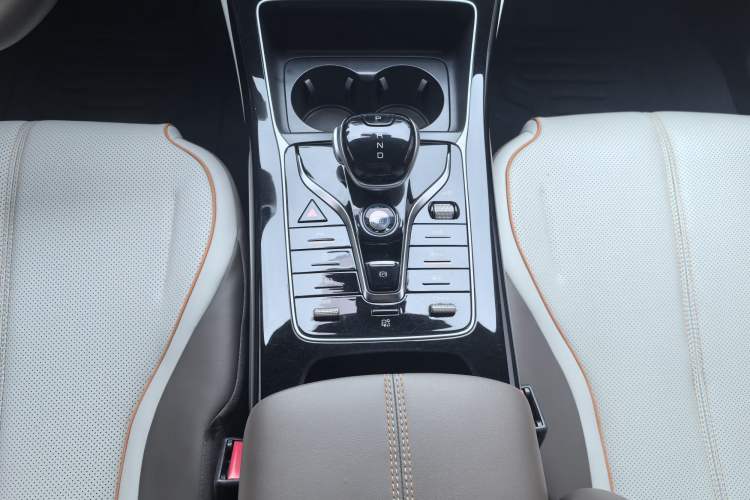Used BYD Qin PLUS 2024 Honor Edition EV 510KM Leading Model Interior 7