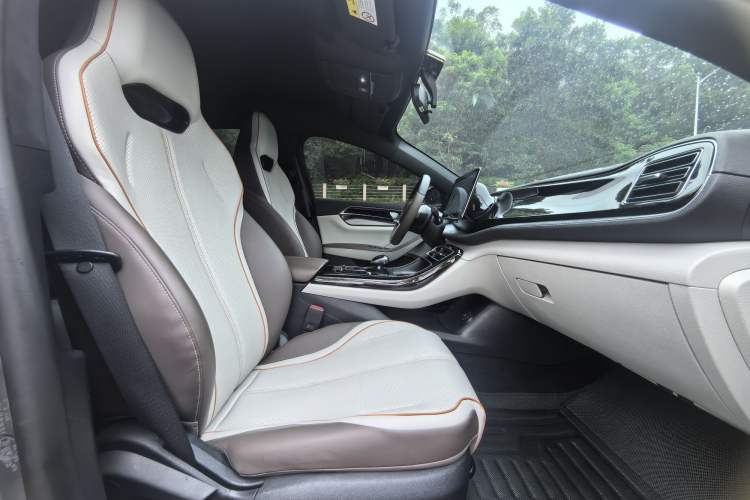 Used BYD Qin PLUS 2024 Honor Edition EV 510KM Leading Model Interior 8