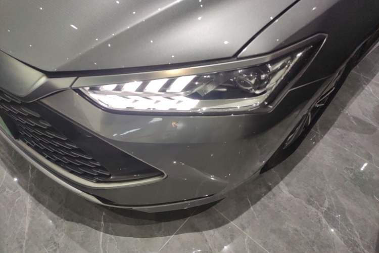 Used BYD Qin PLUS 2024 HONOR Edition DM-i 55KM Leading Model Left Front Headlight
